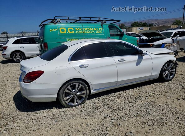 55SWF4JB8JU241175 2018 MERCEDES-BENZ C White Rear right