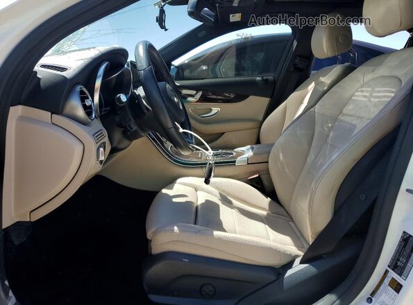 55SWF4JB8JU241175 2018 MERCEDES-BENZ C White Front interior view