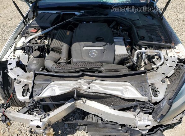 55SWF4JB8JU241175 2018 MERCEDES-BENZ C White Rear interior view