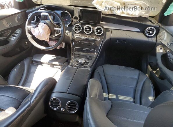 55SWF4JB8JU243752 2018 MERCEDES-BENZ C Gray Vista del salpicadero