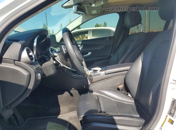 55SWF4JB9HU224458 2017 MERCEDES-BENZ C White Vista interior delantera