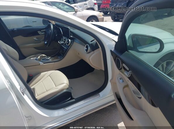 55SWF4JB9HU231362 2017 MERCEDES-BENZ C-CLASS White Front interior view