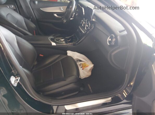55SWF4JB9JU248071 2018 MERCEDES-BENZ C-CLASS Черный Вид салона спереди