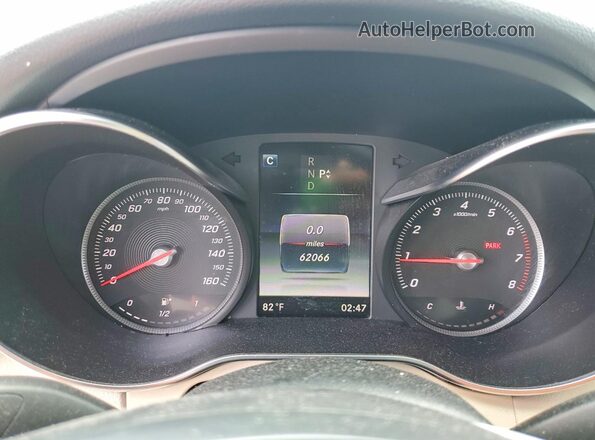55SWF4JBXJU238231 2018 MERCEDES-BENZ C Black Widok zestawu wskaźników