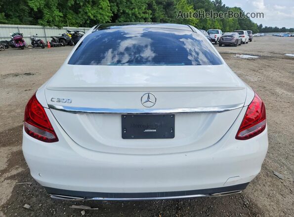 55SWF4JBXJU260794 2018 MERCEDES-BENZ C White უკანა ხედი