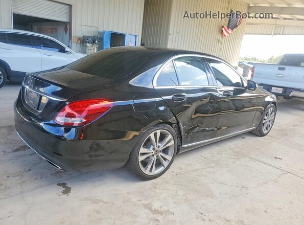 55SWF4JBXJU275683 2018 MERCEDES-BENZ C Black Հետևի աջ