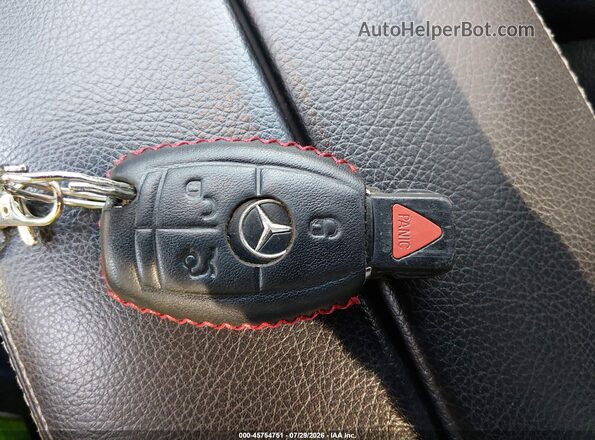 55SWF4KB0GU135777 2016 MERCEDES-BENZ C-CLASS Black Widok deski rozdzielczej