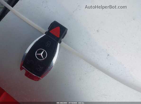 55SWF4KB0GU140753 2016 MERCEDES-BENZ C-CLASS Синий Вид панели приборов