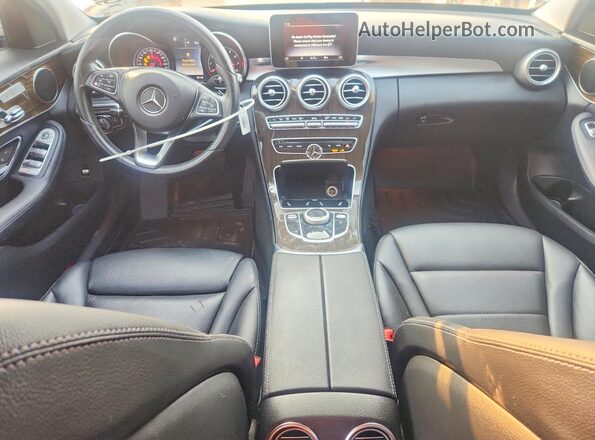 55SWF4KB0JU243002 2018 MERCEDES-BENZ C Белый Вид панели приборов
