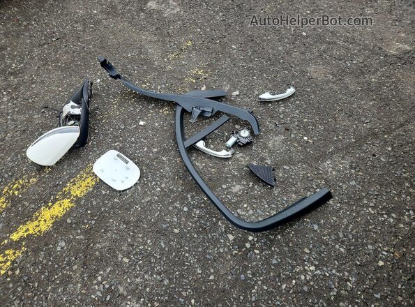 55SWF4KB1GU102643 2016 MERCEDES-BENZ C Белый Вид подкапотного пространства