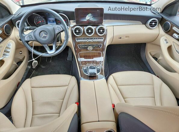 55SWF4KB1GU151664 2016 MERCEDES-BENZ C Красный Вид панели приборов