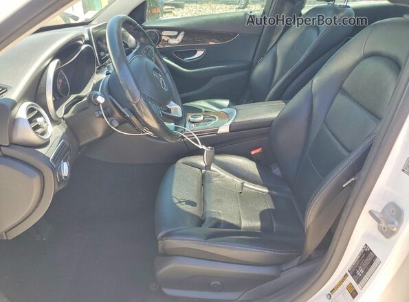 55SWF4KB2HU218516 2017 MERCEDES-BENZ C White Vista interior delantera
