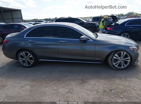 55SWF4KB3JU244144 2018 MERCEDES-BENZ C-CLASS Silver Widok wnętrza z tyłu