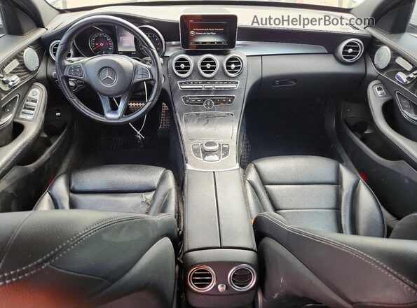 55SWF4KB4HU208084 2017 MERCEDES-BENZ C Белый Вид панели приборов
