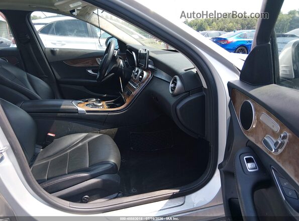 55SWF4KB5HU181509 2017 MERCEDES-BENZ C-CLASS Серебряный Вид салона спереди