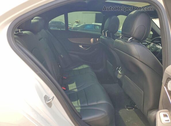 55SWF4KB6GU150607 2016 MERCEDES-BENZ C White Vista de los asientos traseros