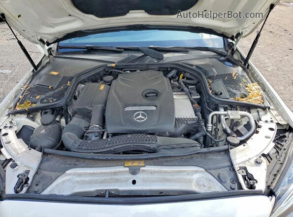 55SWF4KB6GU150607 2016 MERCEDES-BENZ C White Vista interior trasera