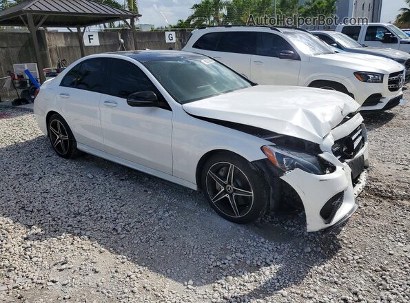 55SWF4KB6JU237835 2018 MERCEDES-BENZ C White Przód prawy