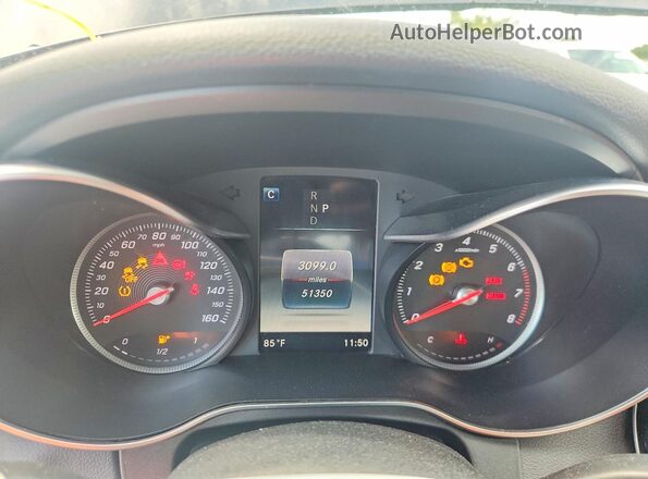 55SWF4KB6JU276795 2018 MERCEDES-BENZ C Black Սարքավորումների վահանակի տեսք