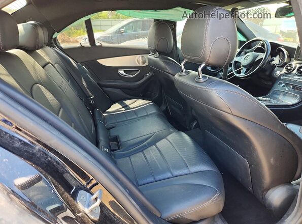 55SWF4KB6JU281317 2018 MERCEDES-BENZ C Black Vista de los asientos traseros