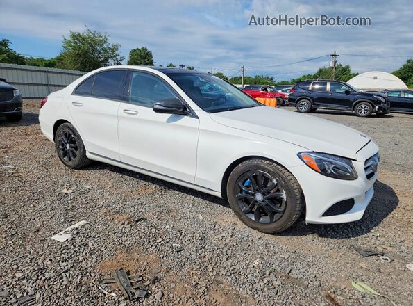 55SWF4KB7GU116983 2016 MERCEDES-BENZ C Белый Передняя правая четверть