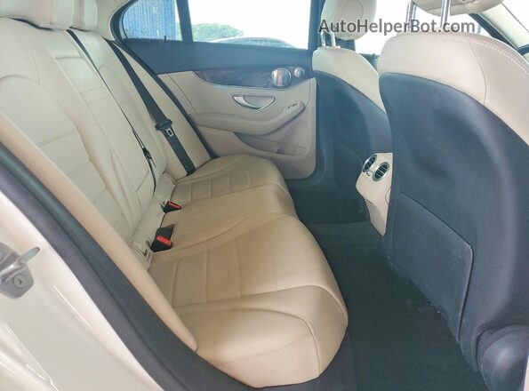 55SWF4KB7HU202554 2017 MERCEDES-BENZ C Белый Вид задних сидений