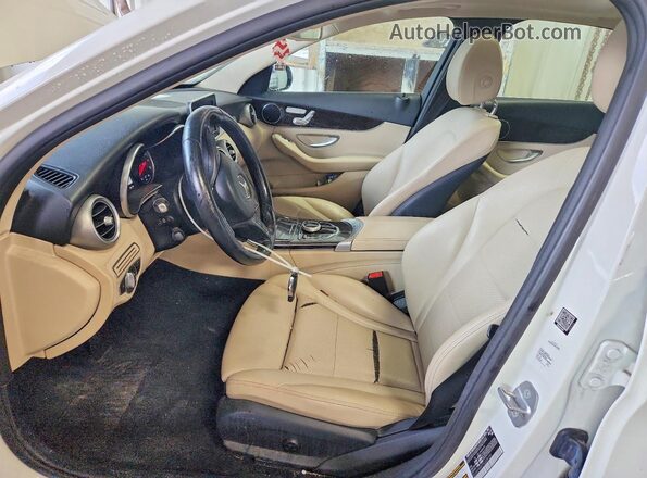 55SWF4KB7HU228104 2017 MERCEDES-BENZ C Белый Вид салона спереди