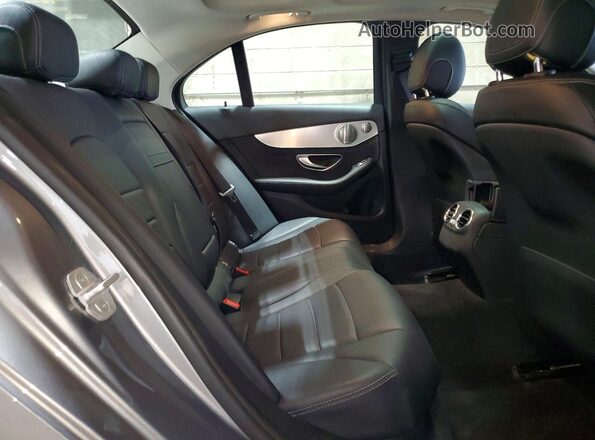 55SWF4KB8GU104650 2016 MERCEDES-BENZ C Gray Widok tylnych siedzeń