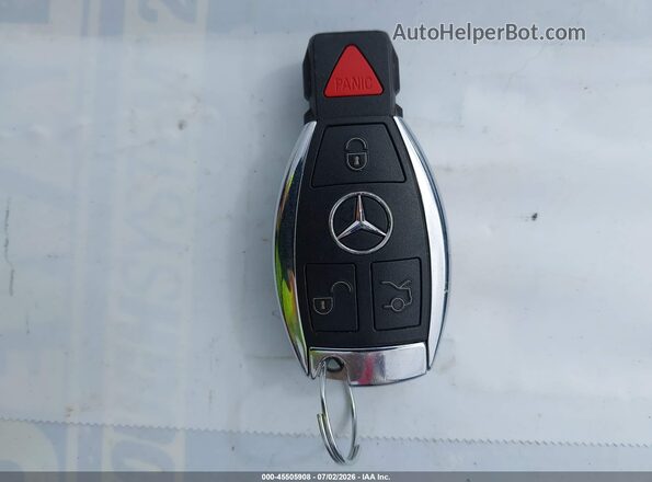 55SWF4KB8GU168090 2016 MERCEDES-BENZ C-CLASS White Widok deski rozdzielczej