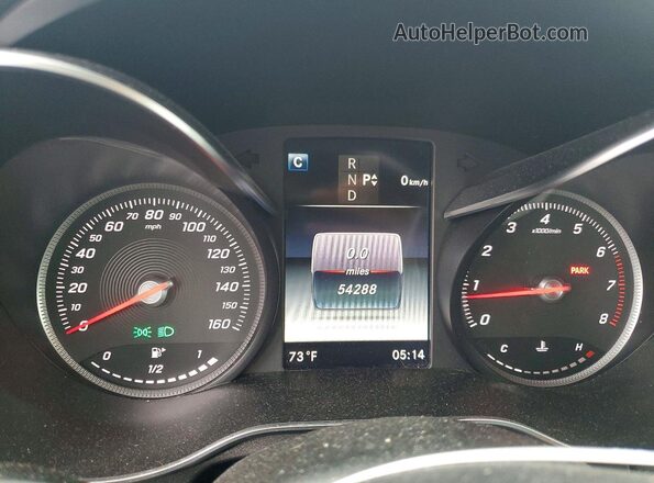 55SWF4KB8JU262249 2018 MERCEDES-BENZ C Black Вид щитка приладів