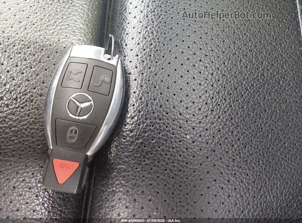 55SWF4KB9GU139147 2016 MERCEDES-BENZ C-CLASS Серебряный Вид панели приборов