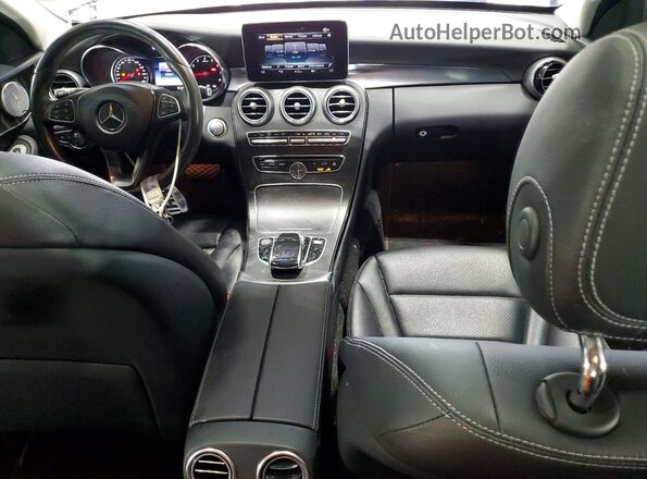 55SWF4KB9GU173654 2016 MERCEDES-BENZ C Серебряный Вид панели приборов