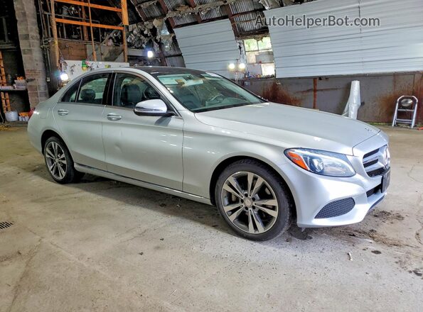 55SWF4KB9GU173654 2016 MERCEDES-BENZ C Серебряный Передняя правая четверть