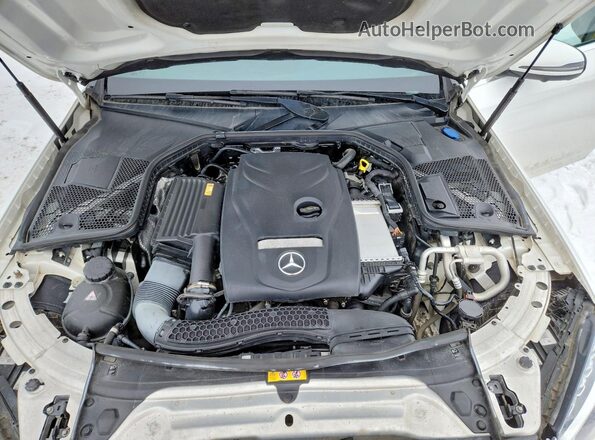 55SWF4KB9HU218996 2017 MERCEDES-BENZ C White Widok wnętrza z tyłu