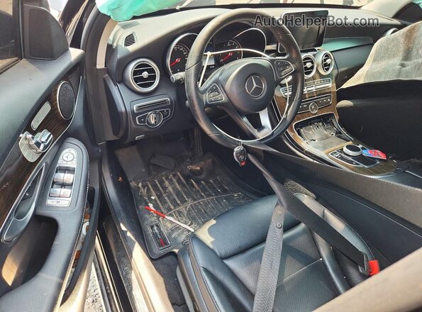 55SWF4KBXJU250362 2018 MERCEDES-BENZ C Black Вид панелі приладів