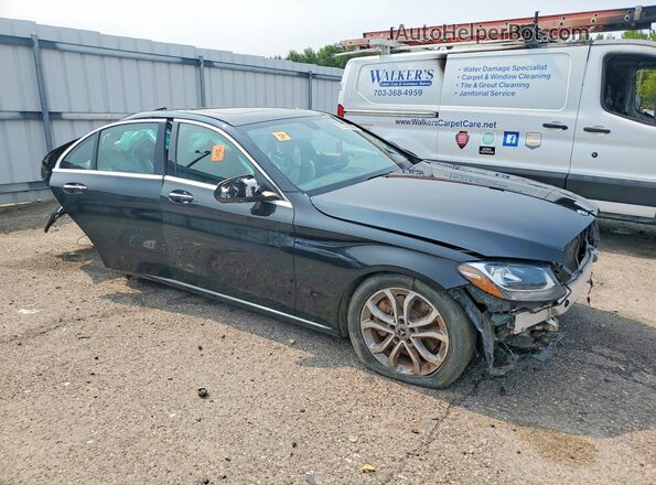 55SWF4KBXJU250362 2018 MERCEDES-BENZ C Black Передня права чверть