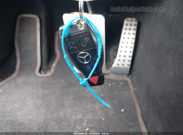 55SWF6EB0GU120946 2016 MERCEDES-BENZ C-CLASS Black Vista del salpicadero