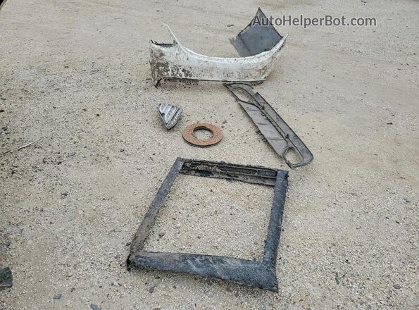 55SWF6EB0GU123359 2016 MERCEDES-BENZ C White Engine compartment view