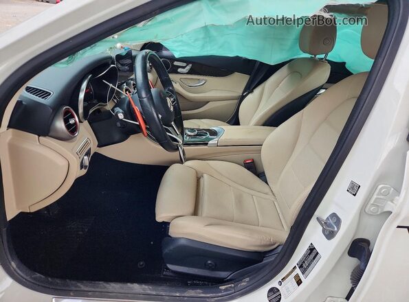 55SWF8DB1KU308333 2019 MERCEDES-BENZ C White Vista interior delantera