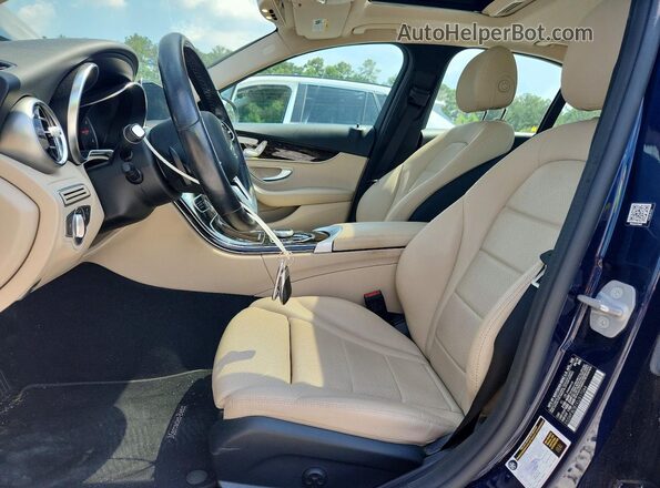 55SWF8DB1KU317064 2019 MERCEDES-BENZ C Blue Вид салону спереду