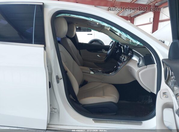 55SWF8DB1KU317310 2019 MERCEDES-BENZ C-CLASS White Widok wnętrza z przodu