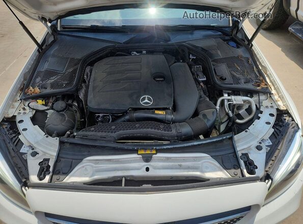 55SWF8DB2KU322130 2019 MERCEDES-BENZ C White უკანა სალონის ხედი
