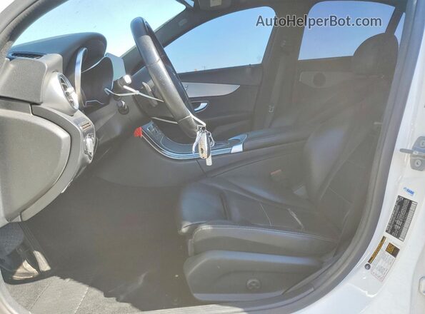 55SWF8DB6KU298396 2019 MERCEDES-BENZ C Белый Вид салона спереди