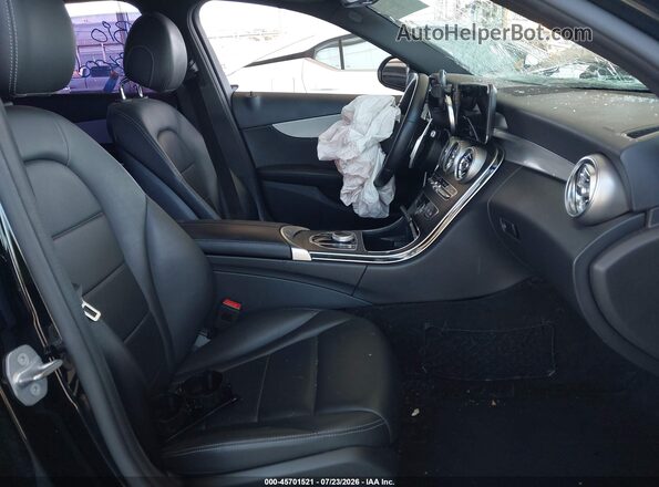 55SWF8DB6KU304228 2019 MERCEDES-BENZ C-CLASS Black წინა სალონის ხედი