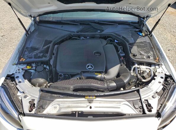 55SWF8DB7KU294826 2019 MERCEDES-BENZ C White Widok wnętrza z tyłu