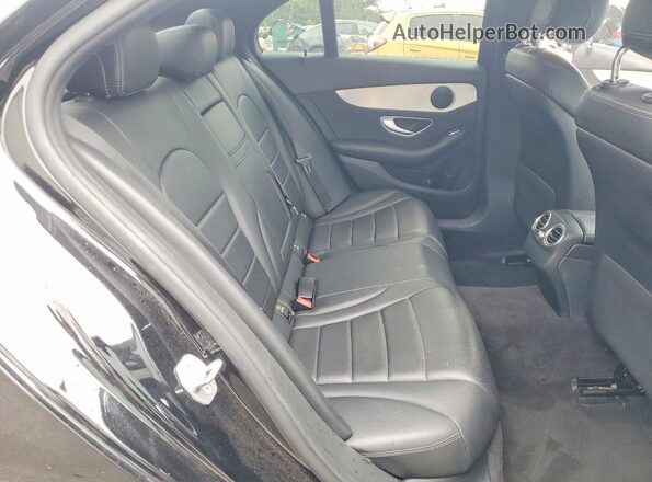 55SWF8DBXKU288891 2019 MERCEDES-BENZ C Black Widok tylnych siedzeń