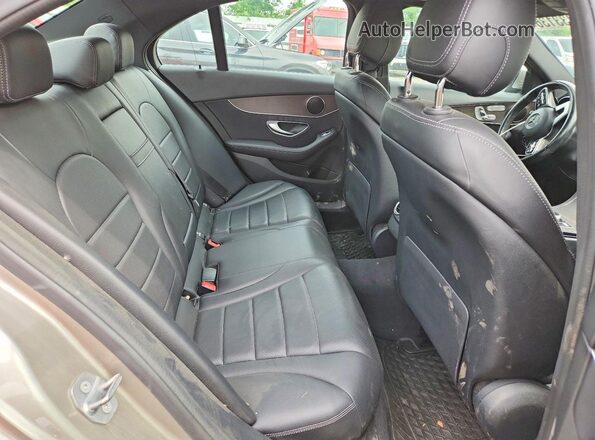 55SWF8EB1KU293038 2019 MERCEDES-BENZ C Tan ხელსაწყოთა პანელის ხედი