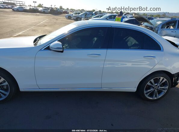 55SWF8EB1KU305995 2019 MERCEDES-BENZ C-CLASS White 