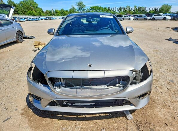 55SWF8EB2KU301616 2019 MERCEDES-BENZ C Cream Widok z przodu