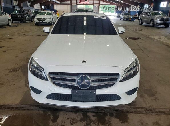55SWF8EB7KU288832 2019 MERCEDES-BENZ C White Դիմացի տեսք